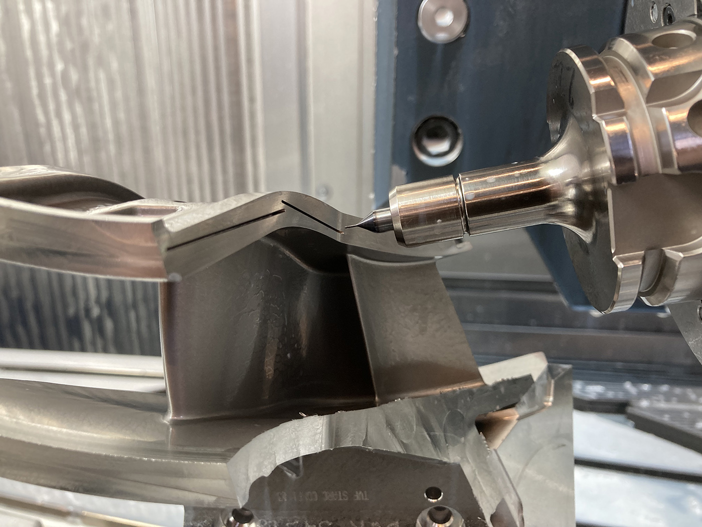 Usinage pièce 5 axes - disque aubagé - pièce moteur aéronautique