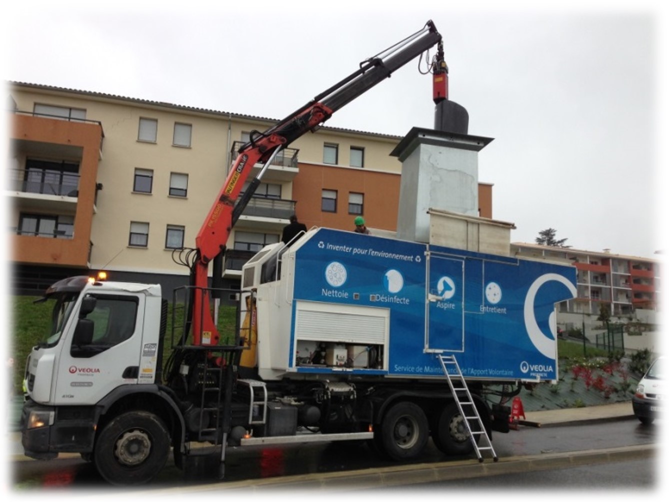 Station de lavage mobile bacs de collecte déchets tri sélectif SECLAV 1